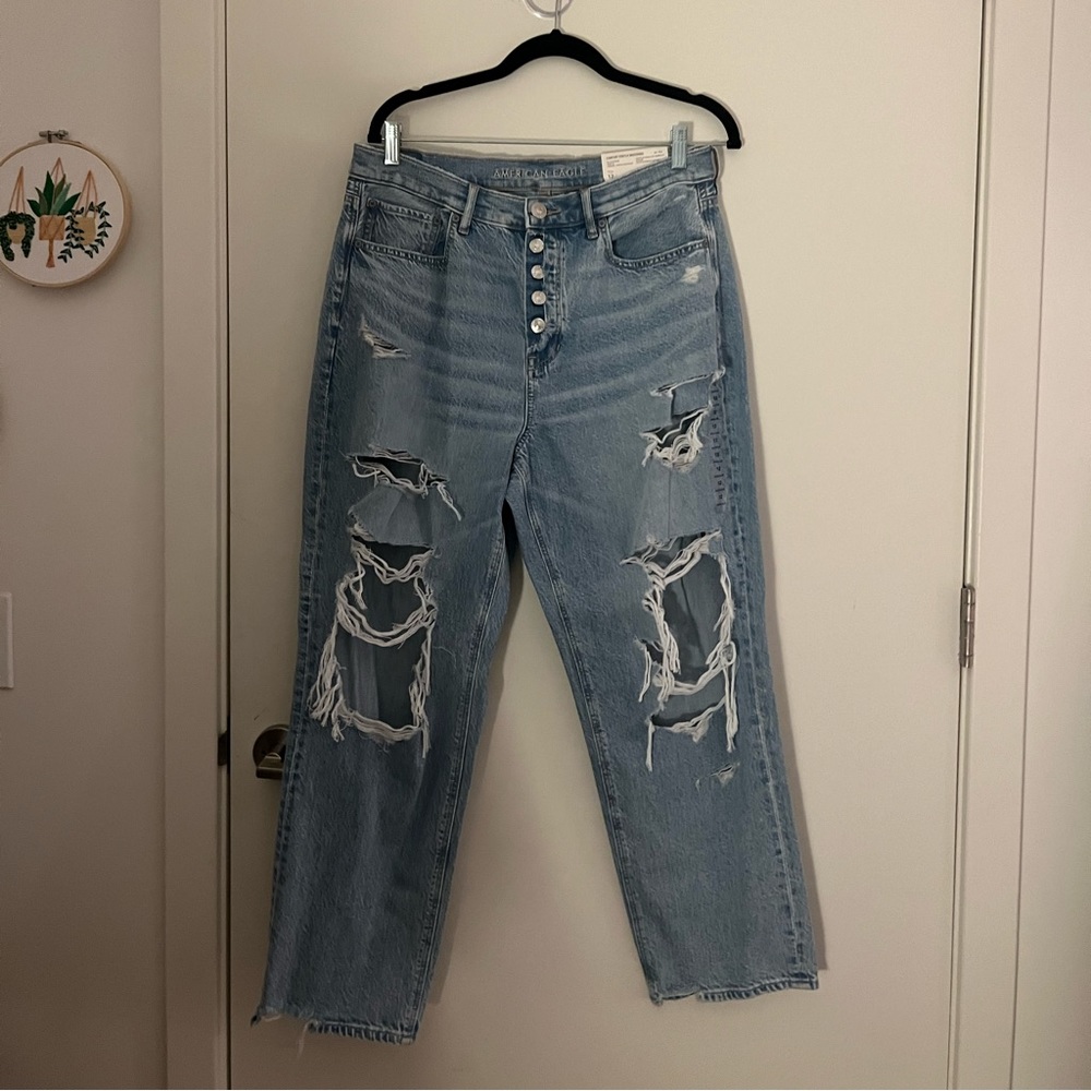 American Eagle 90s Boyfriend Jeans